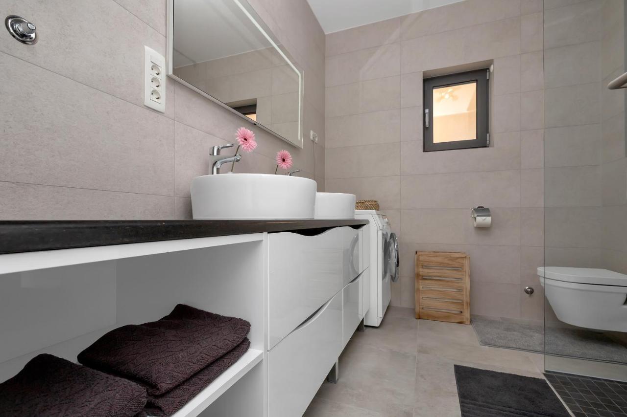 Luxury Apartment Macola Free Beach Parking Makarska Buitenkant foto